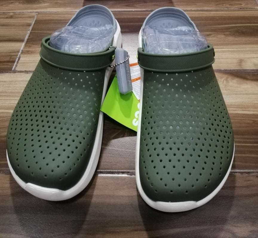 Crocs Literide, Men's Fashion, Footwear, Slippers & Slides on Carousell