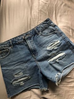 (Category: ) located in . Submitted by cheaperthanyou (Listing ID 1121479032, Image 1). Description: .