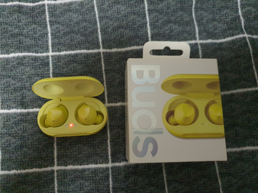 Galaxy Buds Yellow Mobile Phones Gadgets Wearables Smart