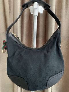(Category: ) located in . Submitted by sunshineshopee (Listing ID 1121572162, Image 1). Description: .