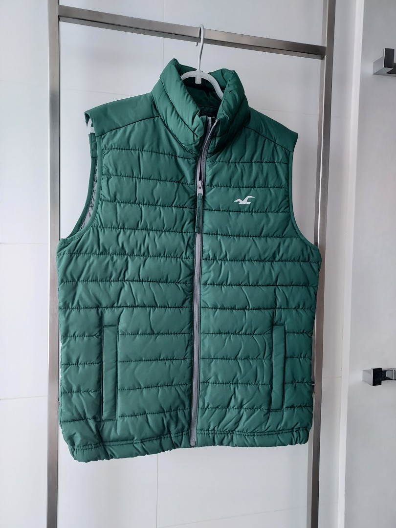 Hollister sleeveless jacket top