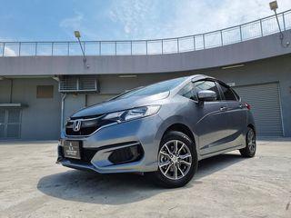 Honda Fit 1 3 G Auto Cars Used Cars On Carousell