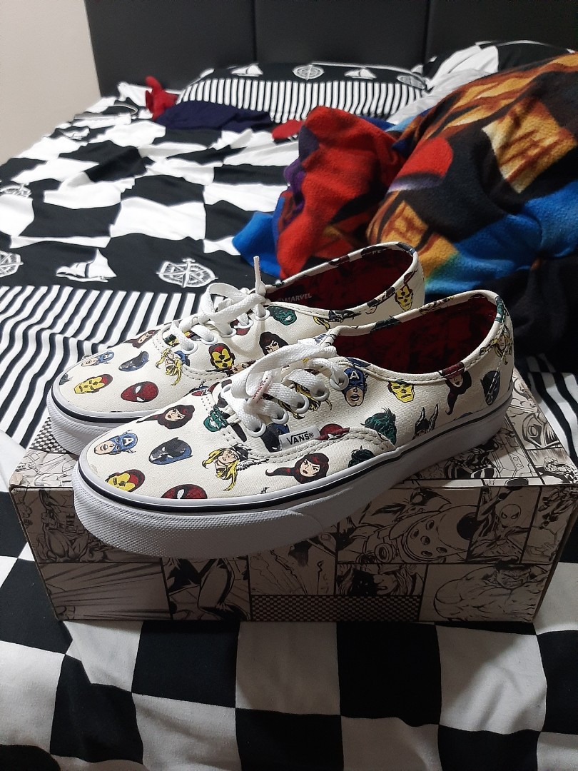Vans marvel limited edition top