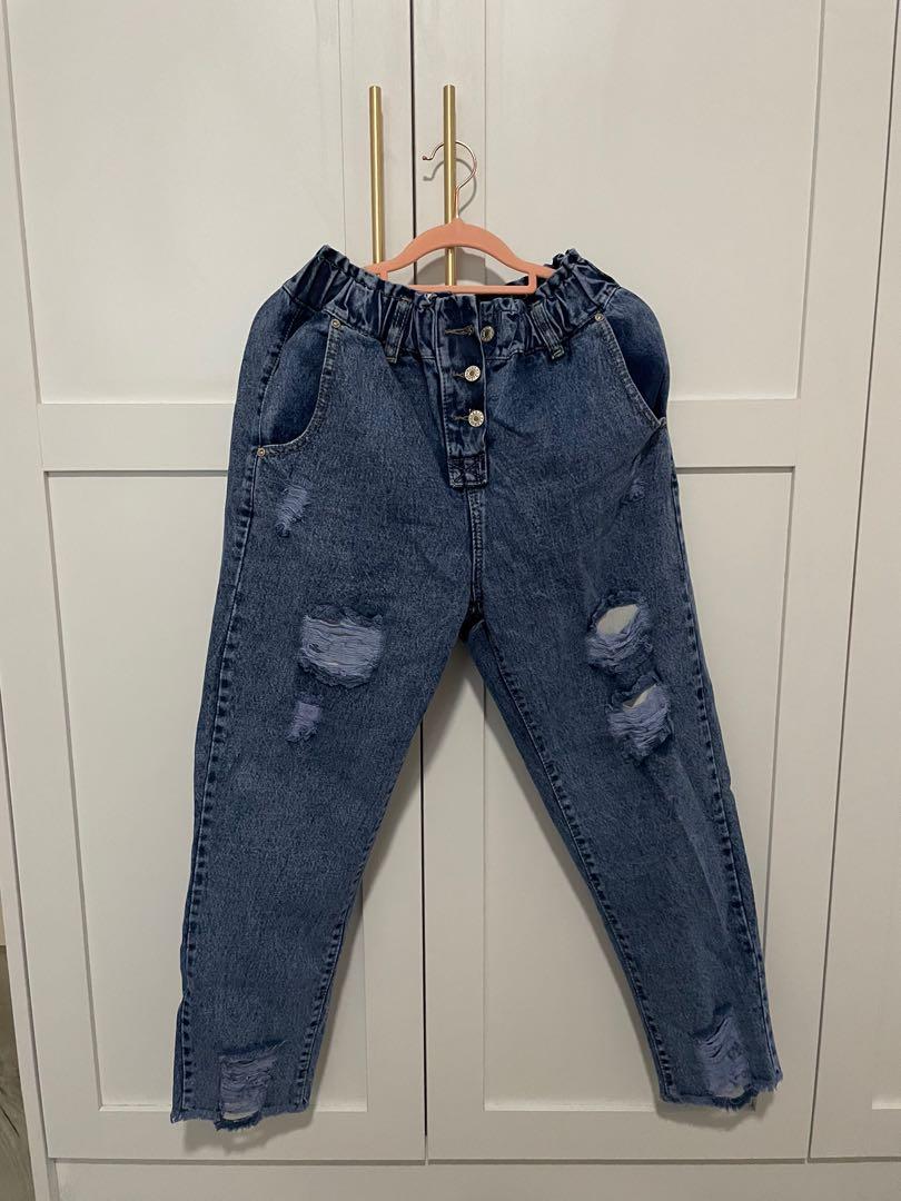 Halal top ripped jeans