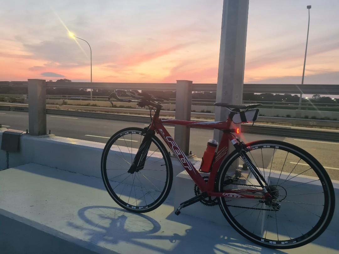 Felt s32 triathlon bike deals
