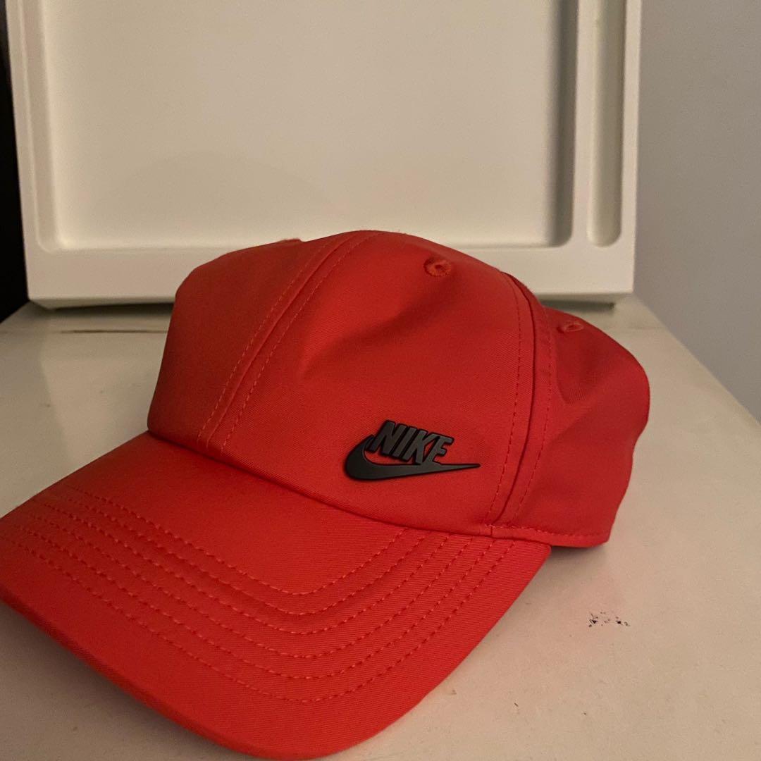 nike aerobill red