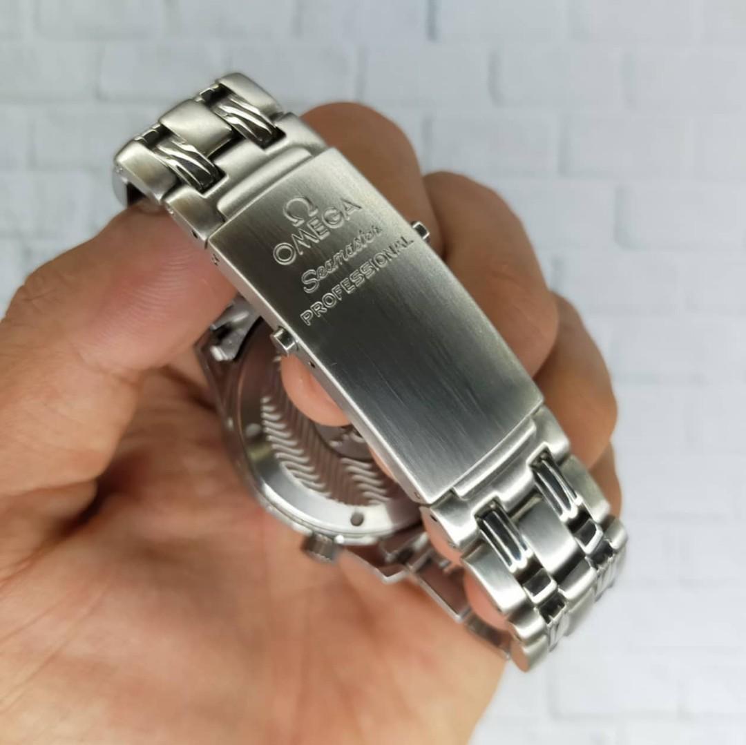 Omega Seamaster 007 Boy Size Quartz Movement