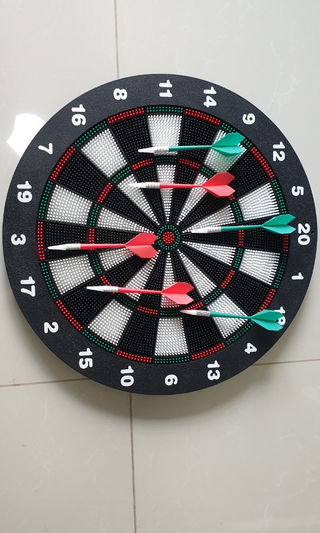 Plastic Dart Board, Sports Equipment, Sports & Games, Racket & Ball