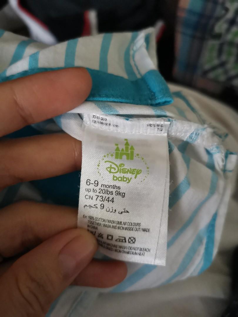 Preloved Disney baby 6-9months old (Category: Babies & Kids Fashion) located in Taguig. Submitted by Prelovedvclothes (Listing ID 1121473208, Image 2). Description: No issues no stain Decluttering Looks new.