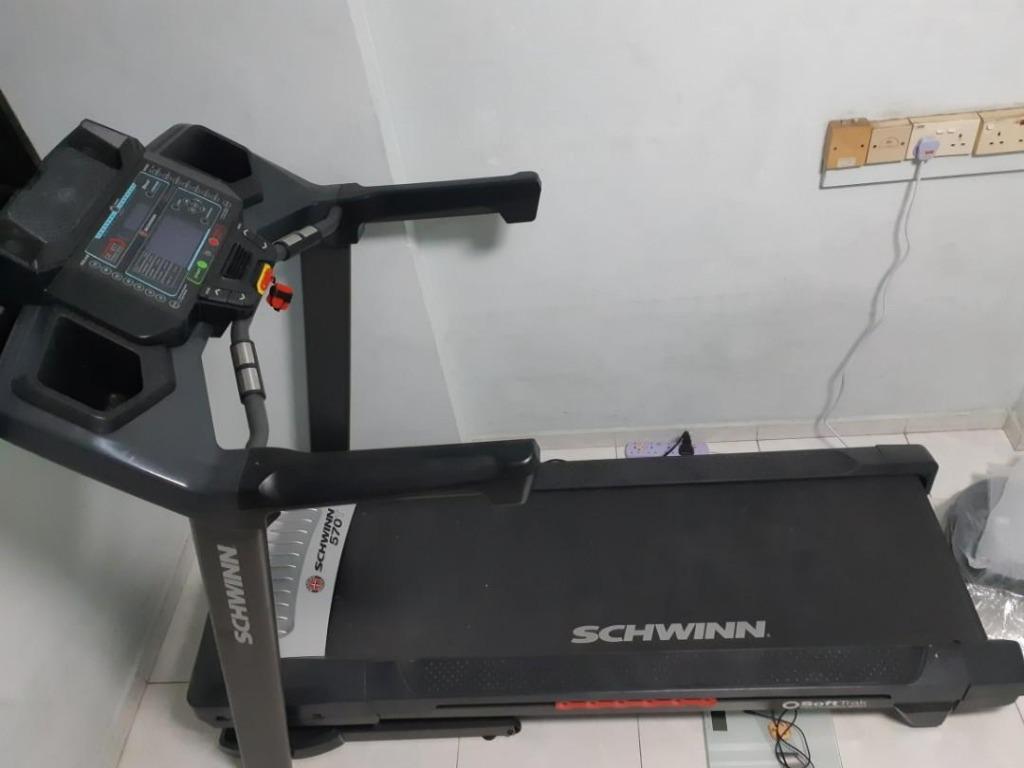 Schwinn best sale 570 treadmill