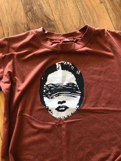 T shirt