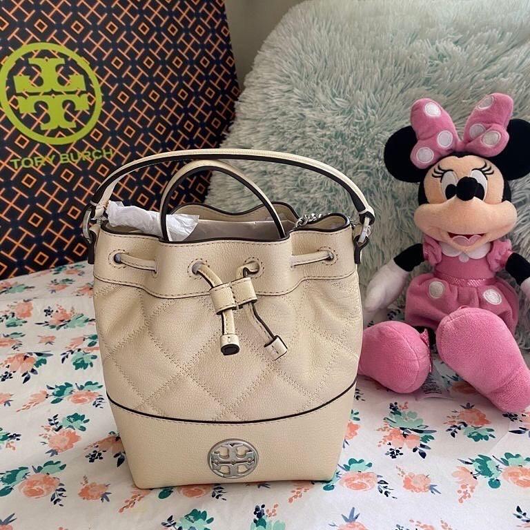Tory Burch☆WILLA シーズン感とおしゃれ度アップ バケツ型 2WAY Tory Burch☆WILLA シーズン感とおしゃれ度アップ バケツ型 2WAY