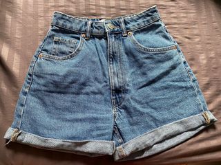 (Category: ) located in . Submitted by lily0130 (Listing ID 1121450649, Image 1). Description: .