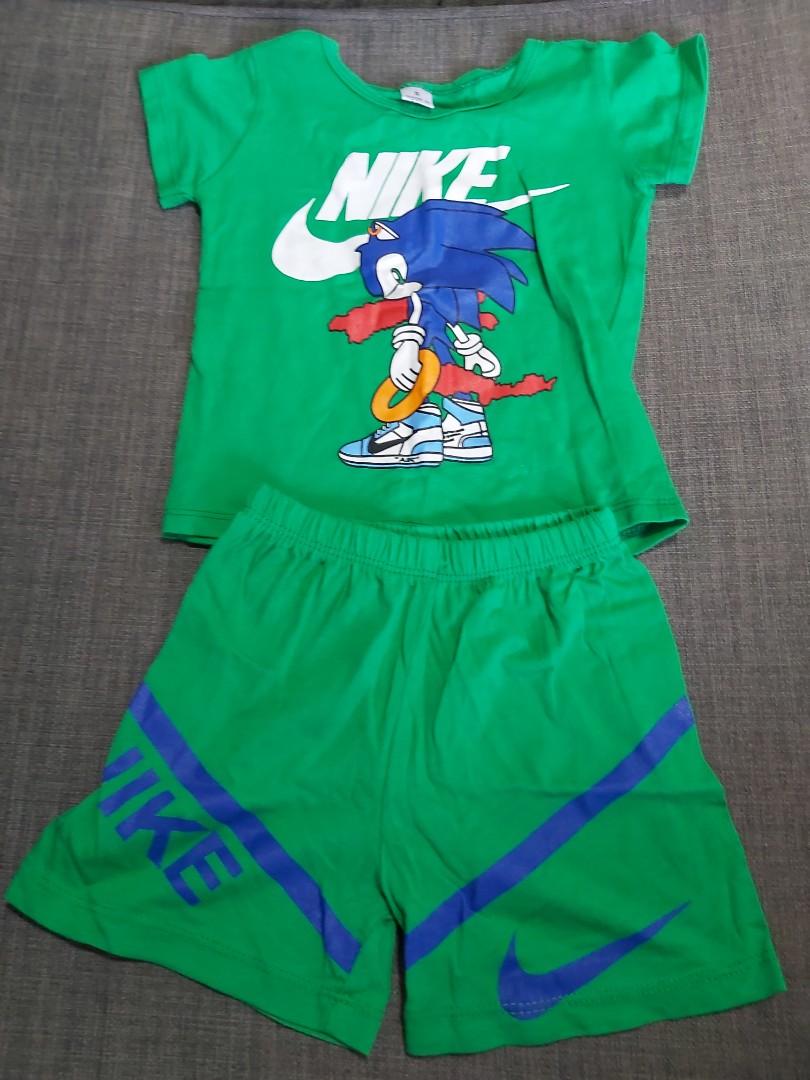 12 18 months Nike Sonic Hedgehog Green sports Tshirt playset