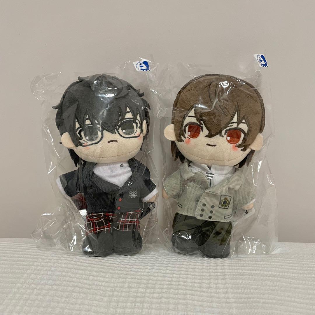 ペルソナ5 ザ・ロイヤル　P5R 雨宮蓮　主人公　　ぴたぬい　ぬいぐるみ Amazon.co.jp: ペルソナ5 ザ・ロイヤル 主人公 雨宮蓮
