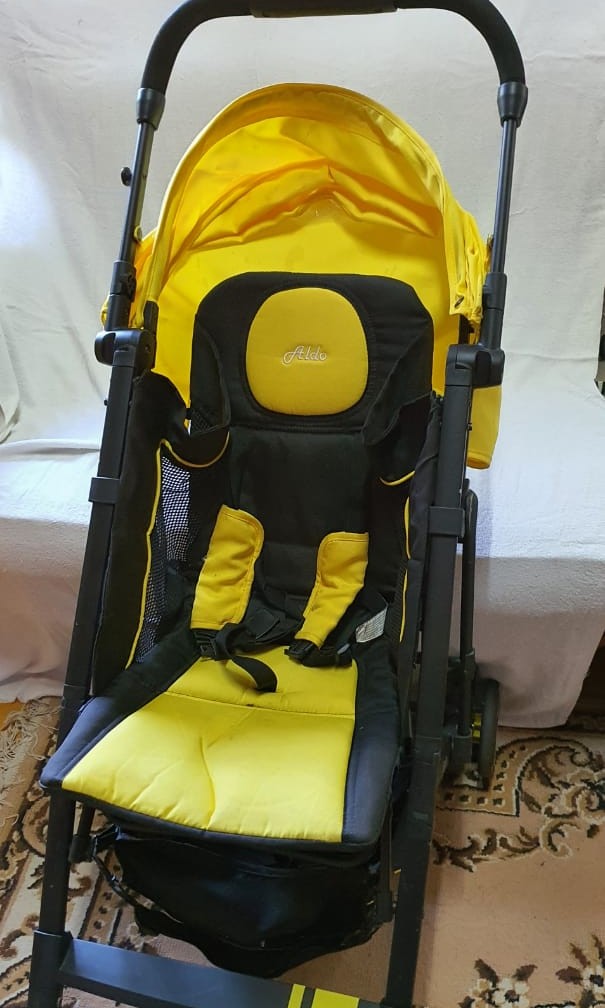 Aldo compact stroller Clearance