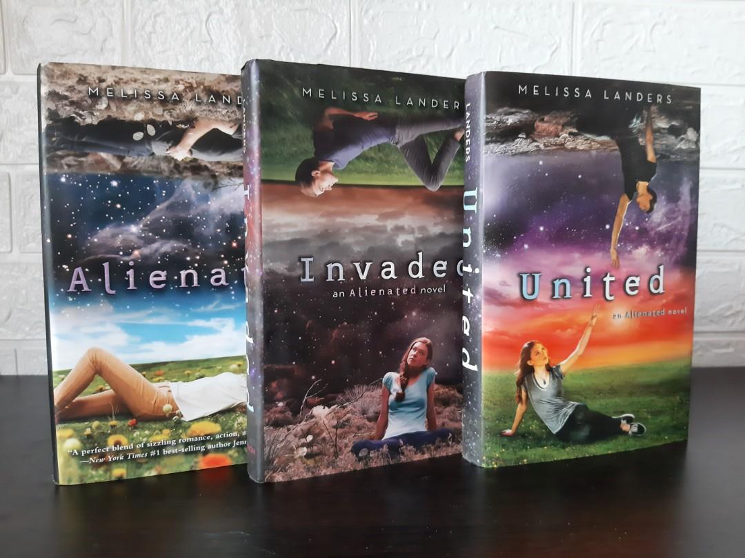 alienated series by melissa landers (Category: Storybooks) located in Aliaga. Submitted by jeweldesesto (Listing ID 1121646552, Image 1). Description: hardcover vgc minimal flaws.