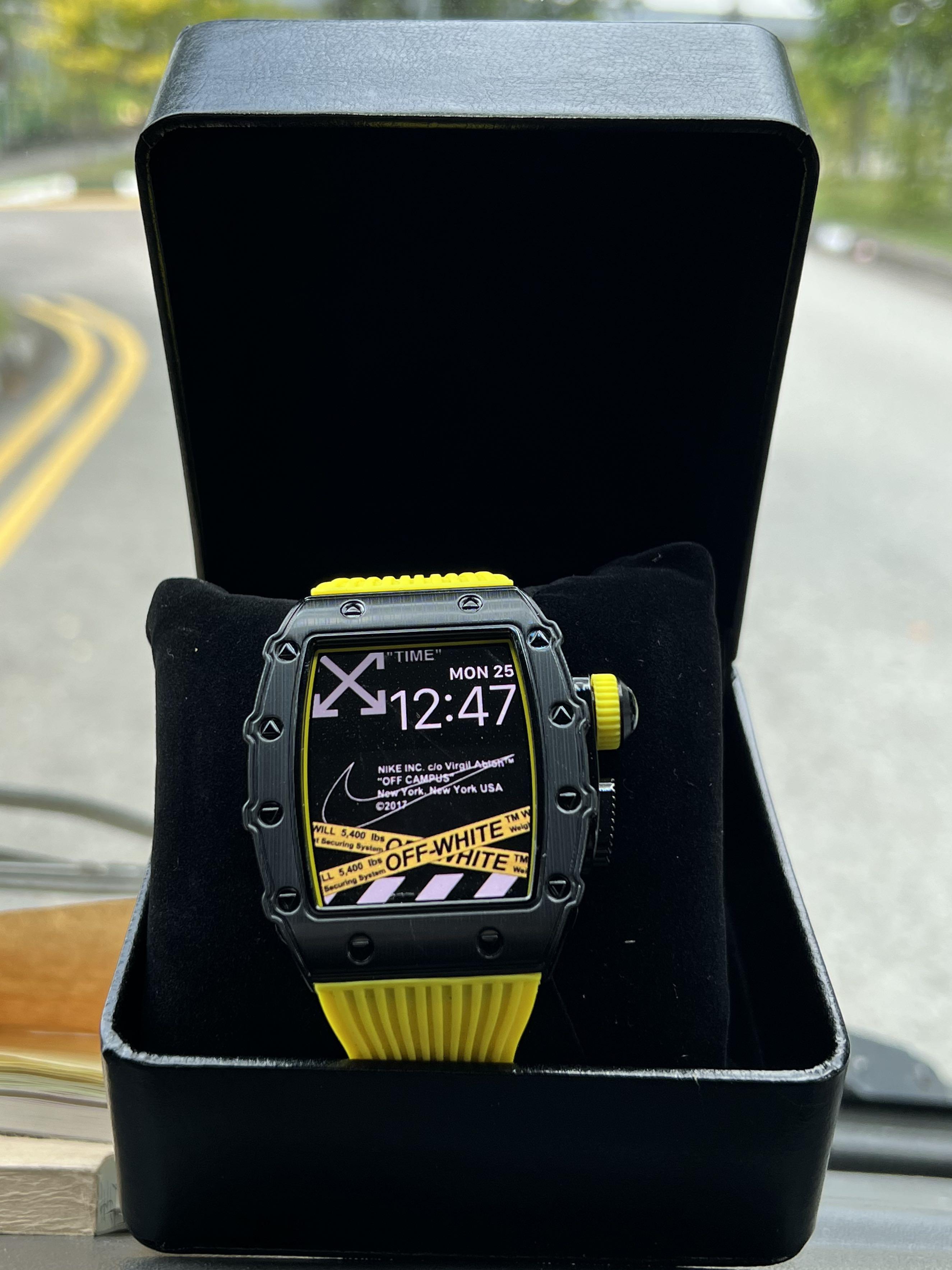 Apple watch case with strap deals