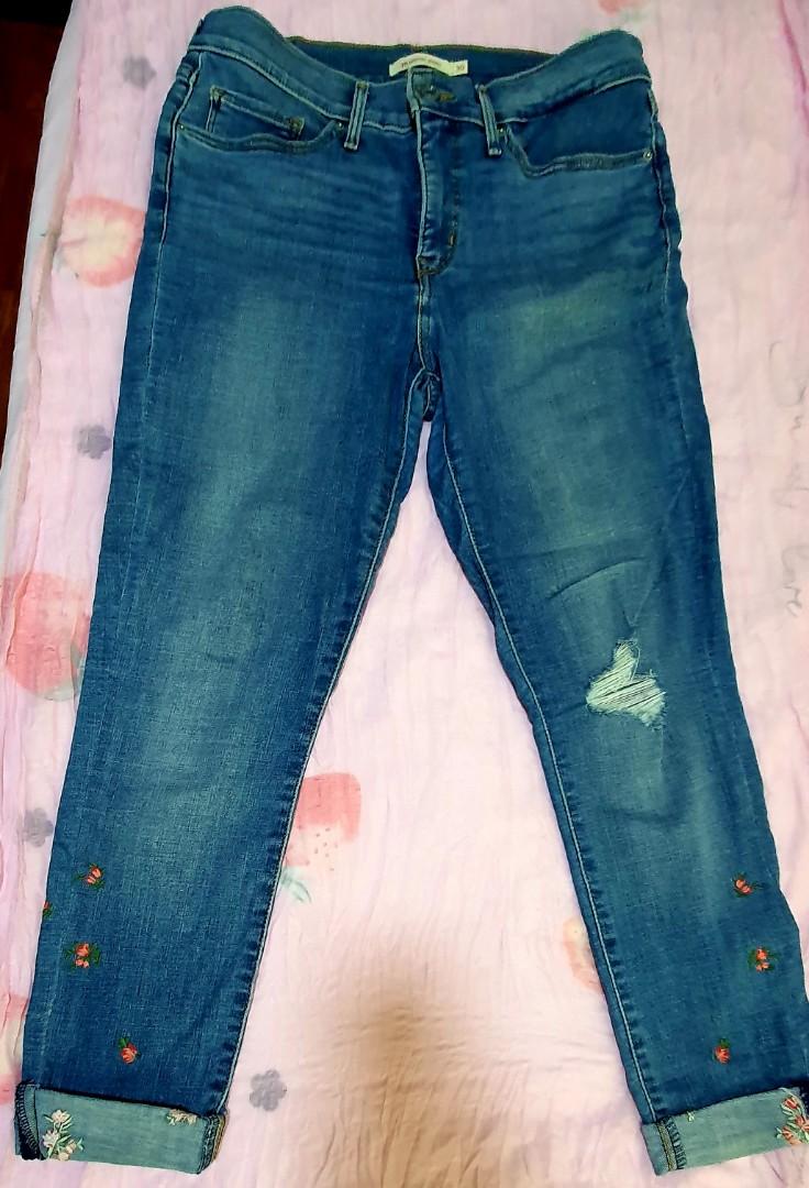 SALE WITH FREEBIES! Authentic Levi's 311 Shaping Skinny for Women Like New,  Women's Fashion, Bottoms, Jeans \u0026 Leggings on Carousell