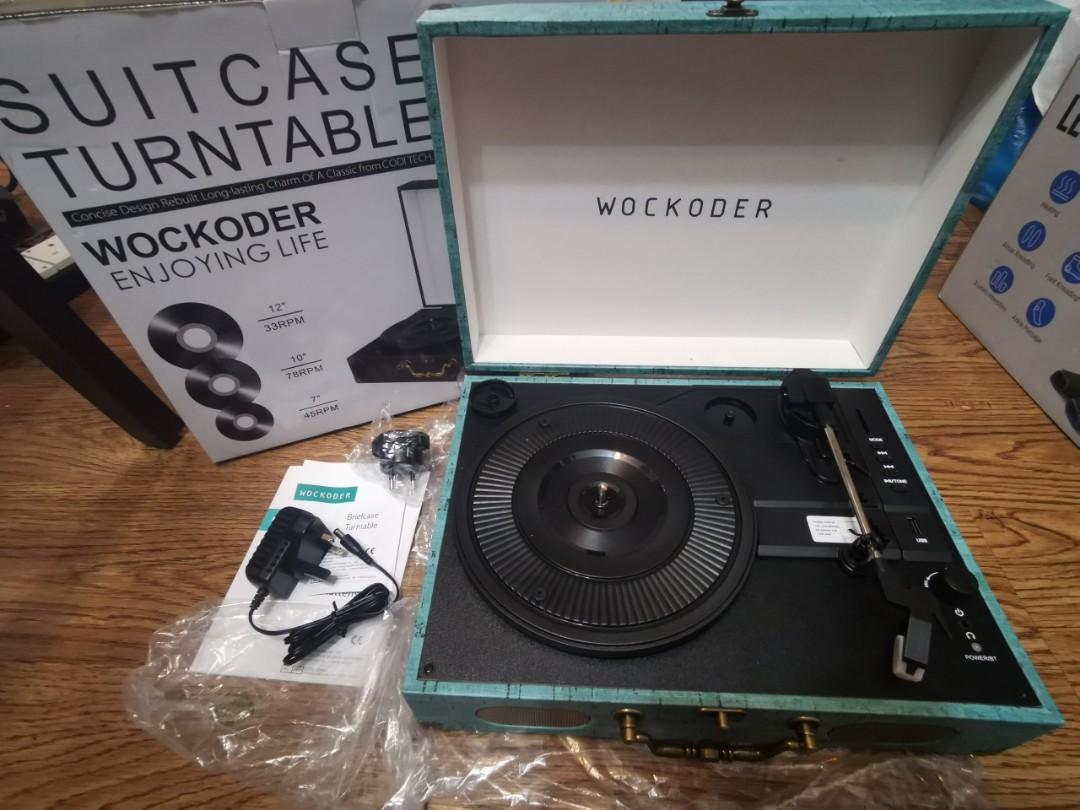 BNIB Wockoder Vinyl Record Player Turntable Bluetooth with USB Built in