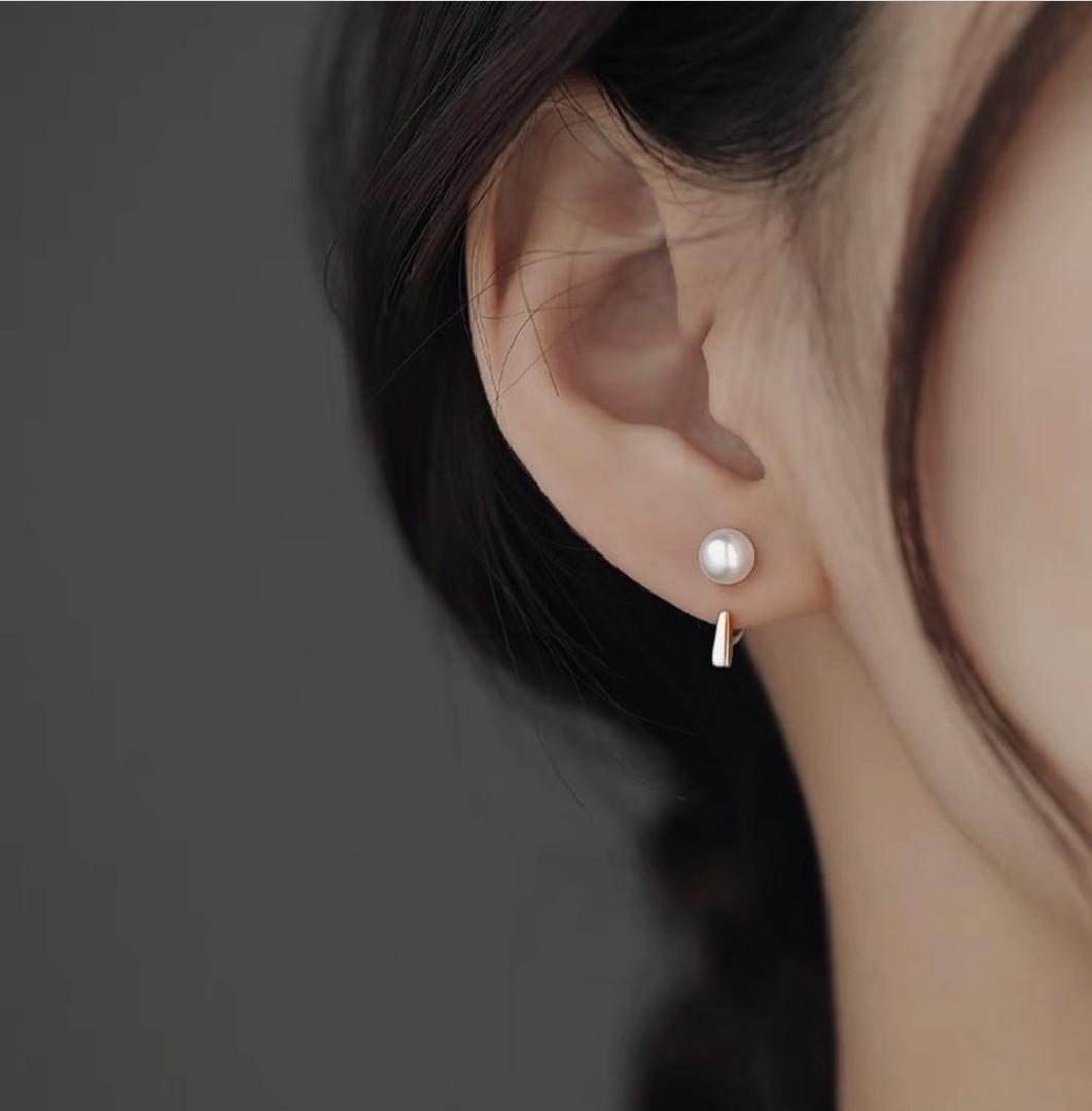 Celine 2025 pearl earrings
