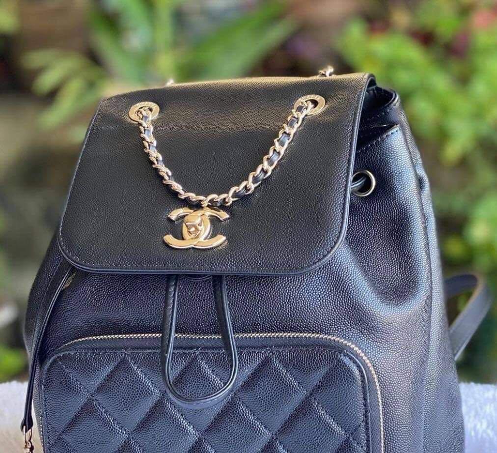 Chanel bag 💯 Original (Category: Backpacks) located in Manila. Submitted by arianing07 (Listing ID 1121706285, Image 1). Description: Chanel 2017 Business Affinity black 9”L x 6” W x 9” H Bag Condition: 9/10.