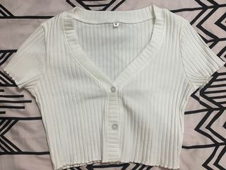 (Category: ) located in . Submitted by preloved_chae (Listing ID 1121622935, Image 1). Description: .