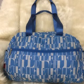 (Category: ) located in . Submitted by shopaholic_gurl (Listing ID 1121727179, Image 1). Description: .