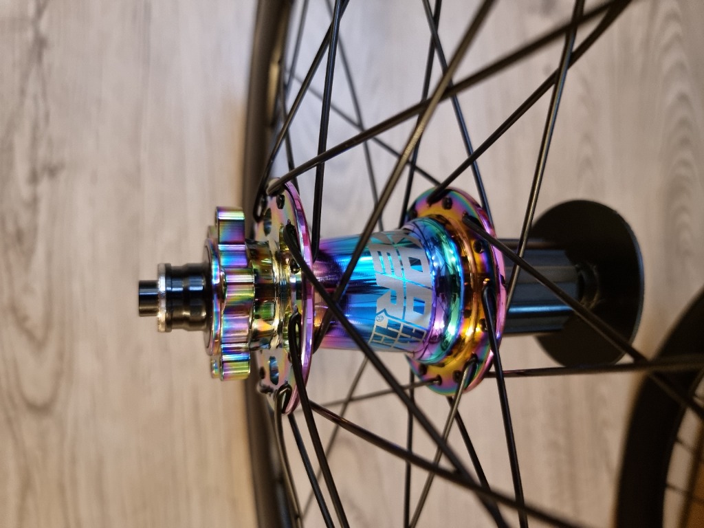 Oil slick hub on sale