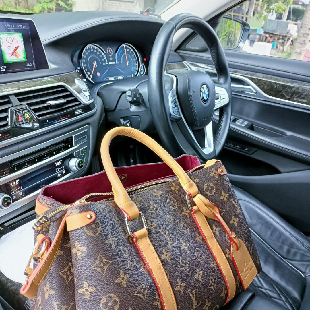 Premium sales lv bag
