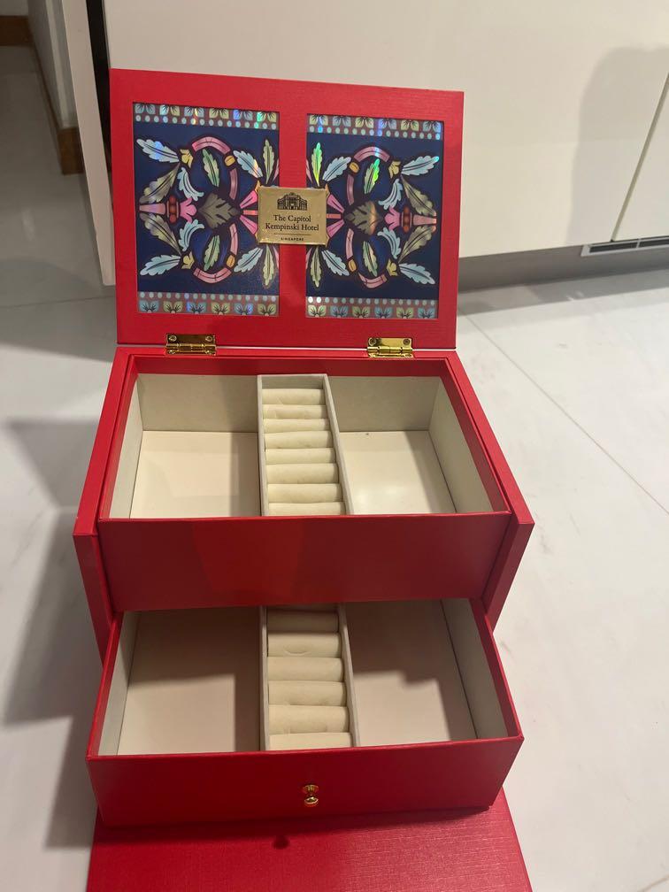 Moon cake box (Capital Kempinski Hotel, Marriott Hotel), Women's ...