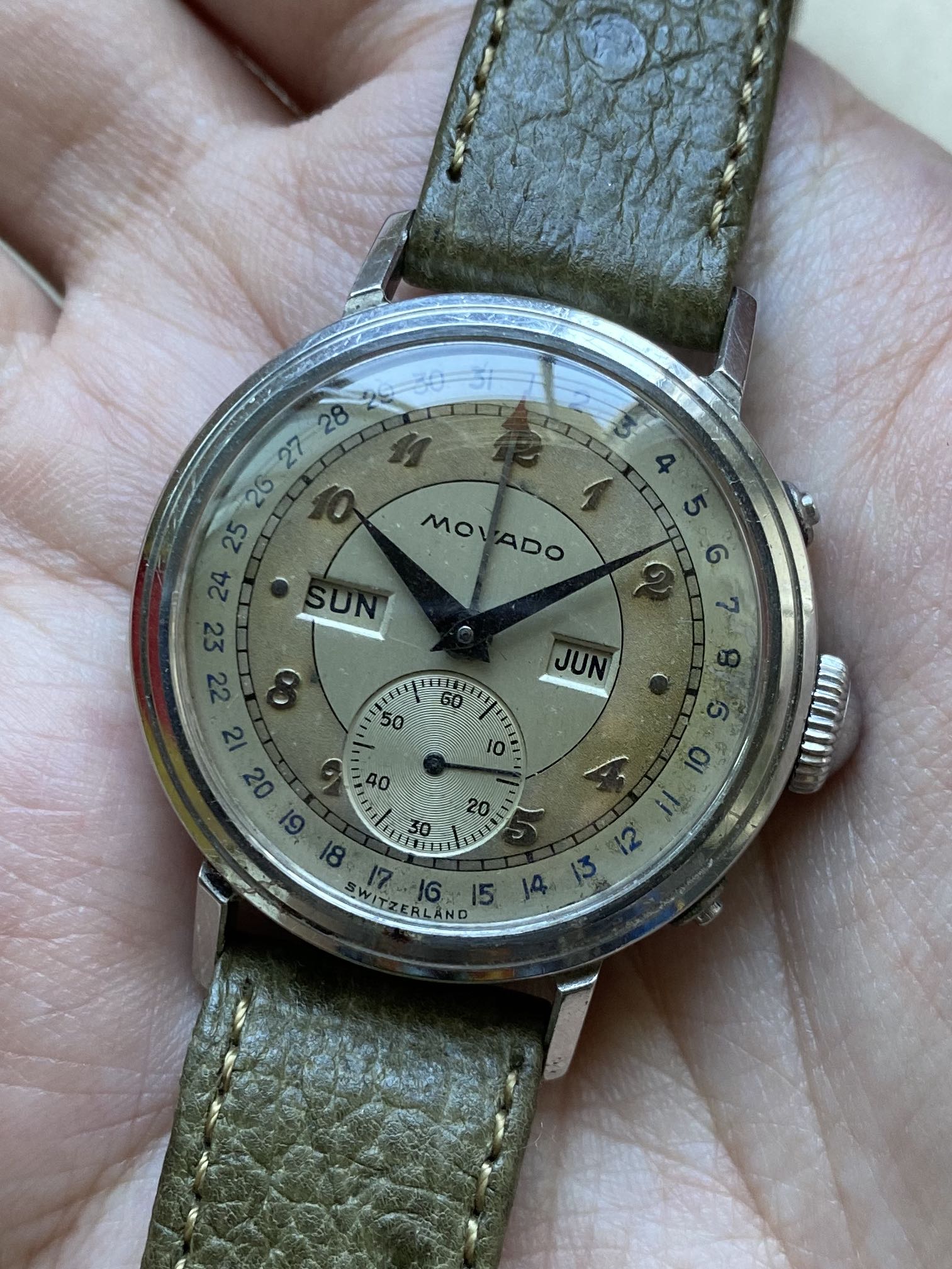 Movado Triple Date Day Date Month Breguet Number 3 Tone Dial Stainless