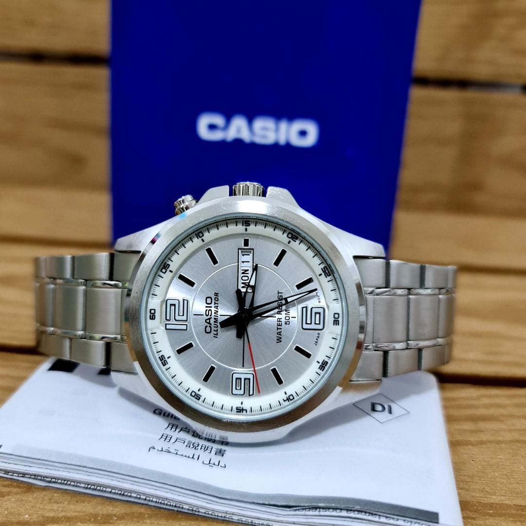 Original Casio classic men s analog light quartz watch mtp e202 brand new