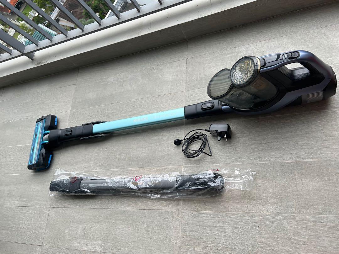 Philips 8000 Series Cordless Stick vacuum cleaner XC8043/01 + Aqua