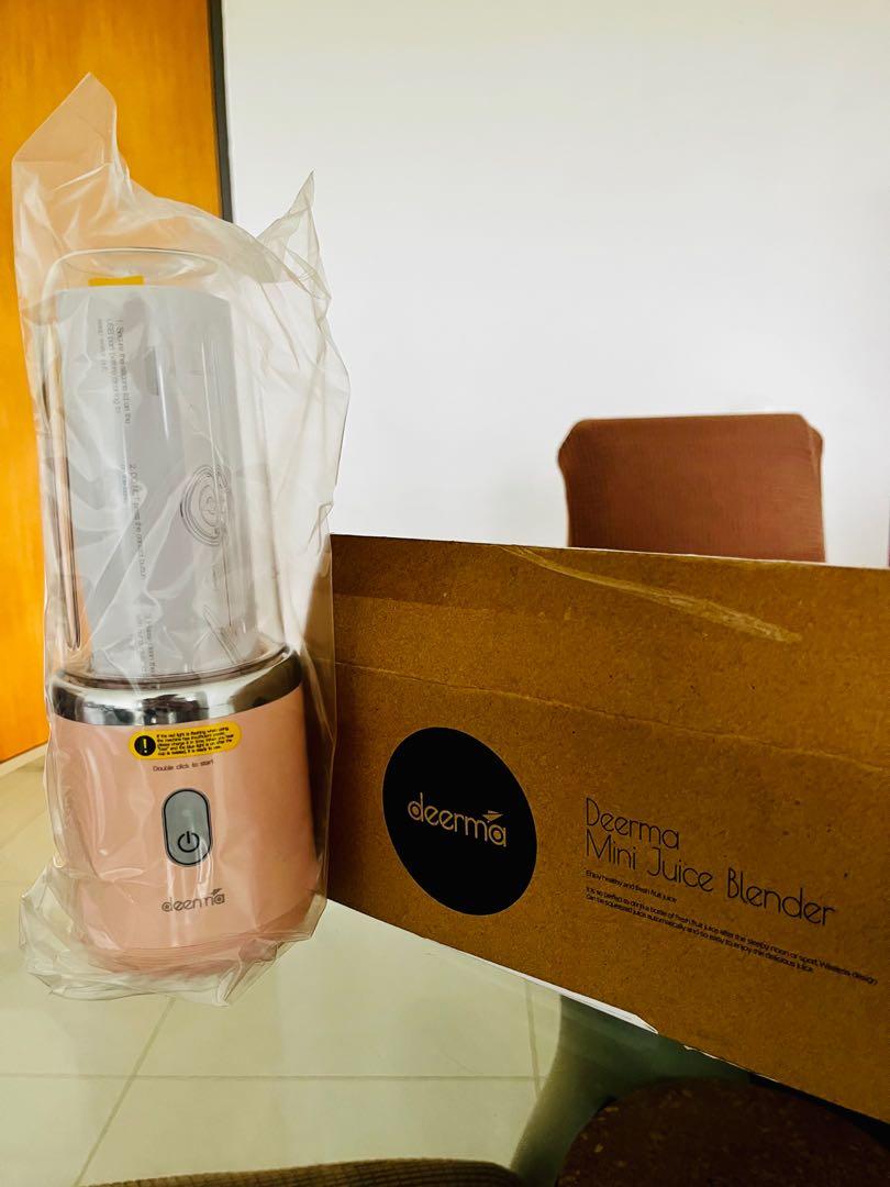 Pink Deerma Mini Juicer Blender, TV & Home Appliances, Kitchen