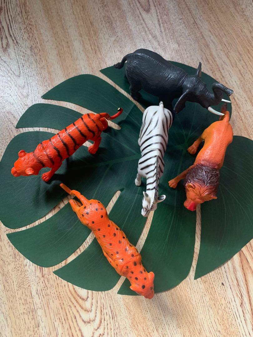 safari animals (Category: Figurines & Statues) located in Muntinlupa City. Submitted by djsvc (Listing ID 1121651185, Image 1). Description: *minor issues, see photos Picture may vary due to lighting. Mine mines SOLD. No cancellation. No rush shipping & order. NO RETURN, NO EXCHANGE. Payment first policy. MODE OF PAYMENT: online transfer (Gcash) Shipping will be shouldered by the client/customer. .