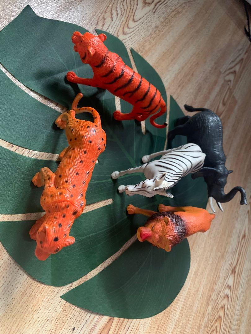 safari animals (Category: Figurines & Statues) located in Muntinlupa City. Submitted by djsvc (Listing ID 1121651185, Image 2). Description: *minor issues, see photos Picture may vary due to lighting. Mine mines SOLD. No cancellation. No rush shipping & order. NO RETURN, NO EXCHANGE. Payment first policy. MODE OF PAYMENT: online transfer (Gcash) Shipping will be shouldered by the client/customer. .