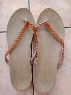 Sandal Urban & Co