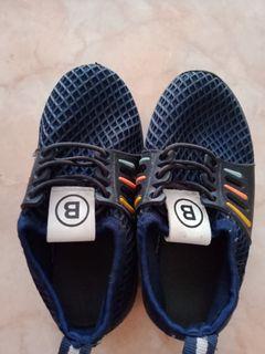 Sepatu Anak Laki-laki