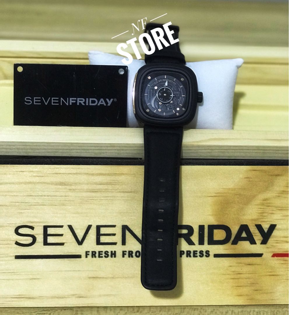 Sevenfriday watch on sale black