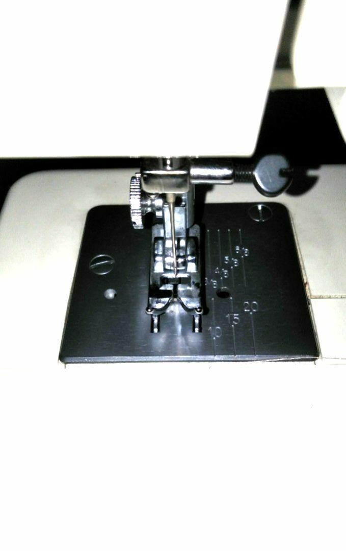 Sewing Machine / Jem Janome Model 639, TV & Home Appliances, Other Home