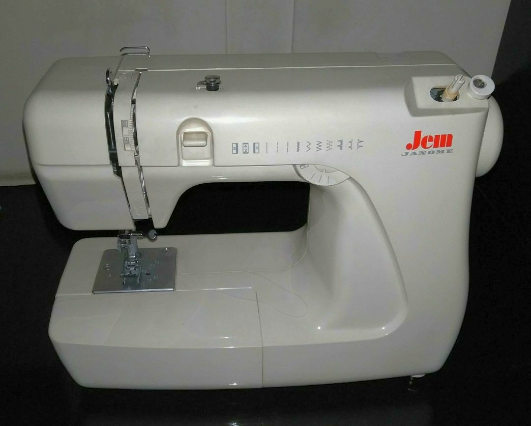 Sewing Machine / Jem Janome Model 639, TV & Home Appliances, Other Home Appliances on Carousell