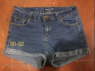 (Category: ) located in . Submitted by roi.declutters (Listing ID 1121772059, Image 1). Description: .