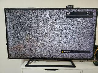 Sony Bravia 40 inch TV - KDL-40R550C