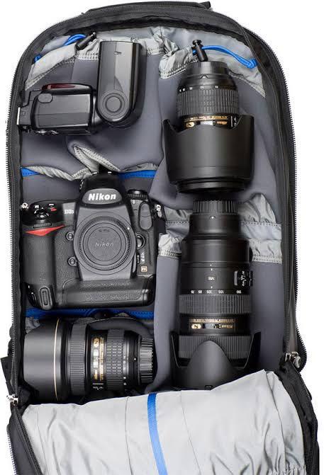 Thinktank Shapeshifter v2.0 17” Naked (Category: Other Photography Accessories) located in Pasay City. Submitted by shansey21 (Listing ID 1121622203, Image 3). Description: Brandnew ThankTank Shapeshipter v2 17” 13,000 pesos also available in other model just msg your model and design cod will do +sf pm me :) .