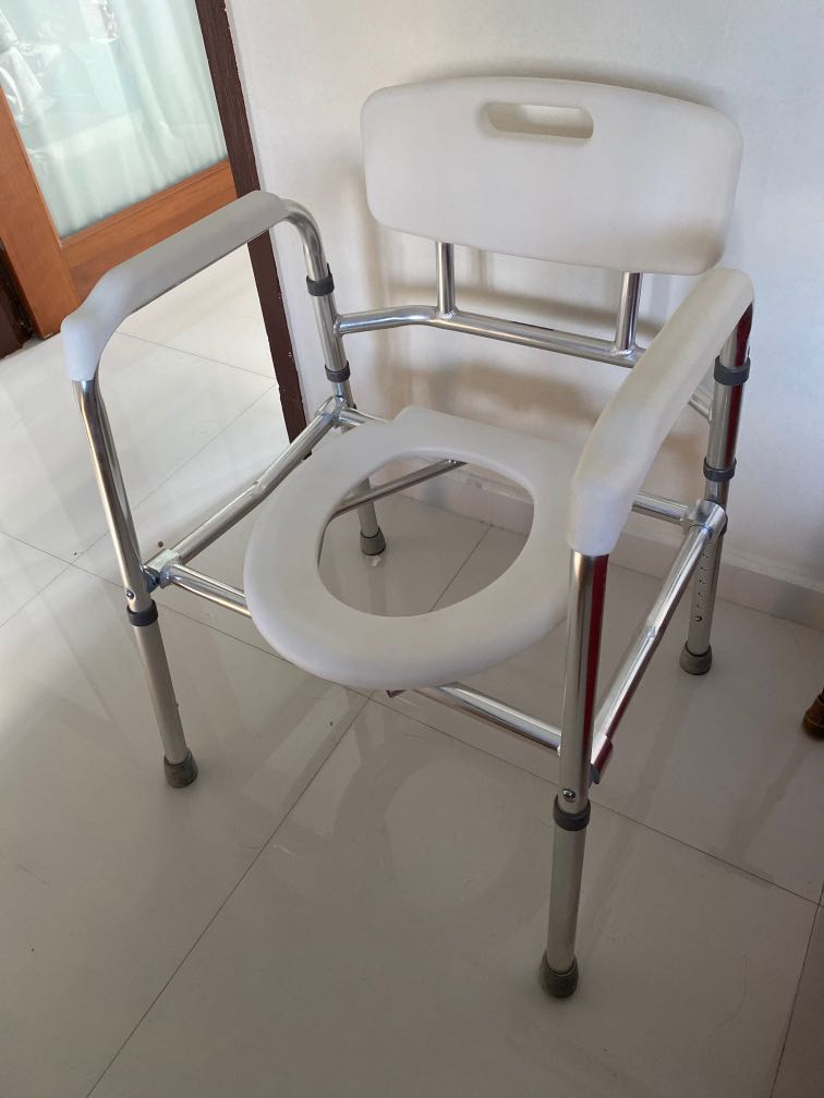 commode chair (donation), Health & Nutrition, Assistive & Rehabilatory Aids, Other Assistive