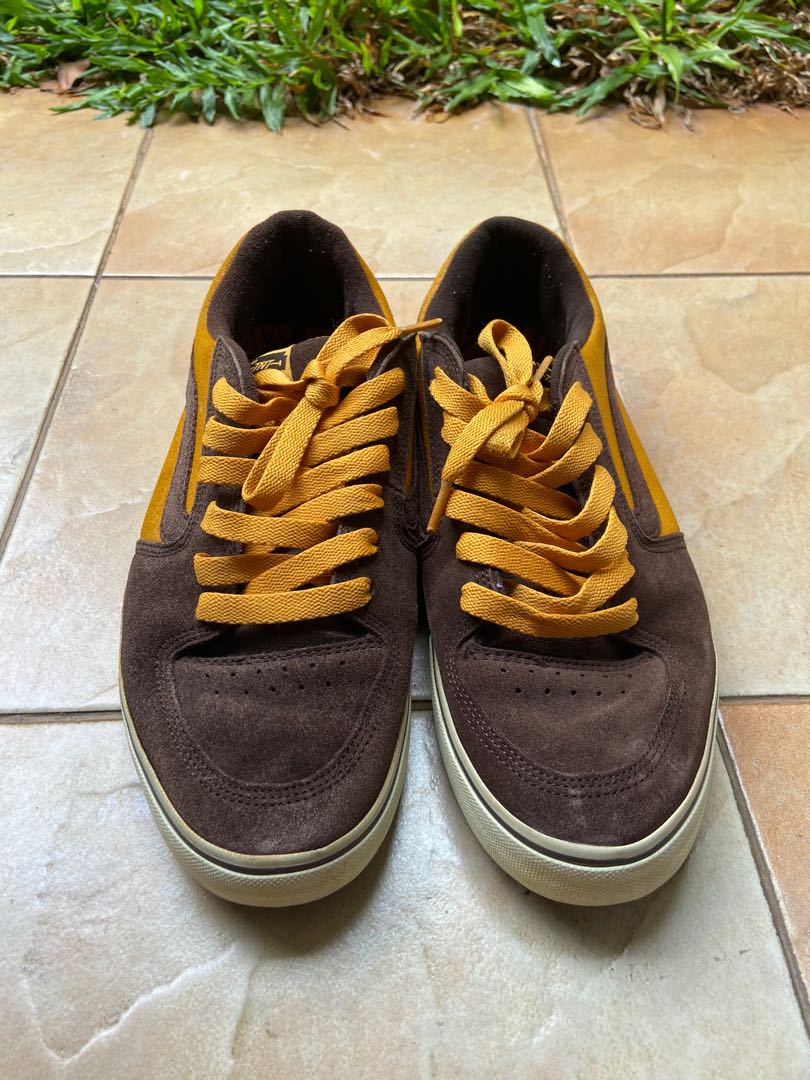 Harga sepatu vans tnt store