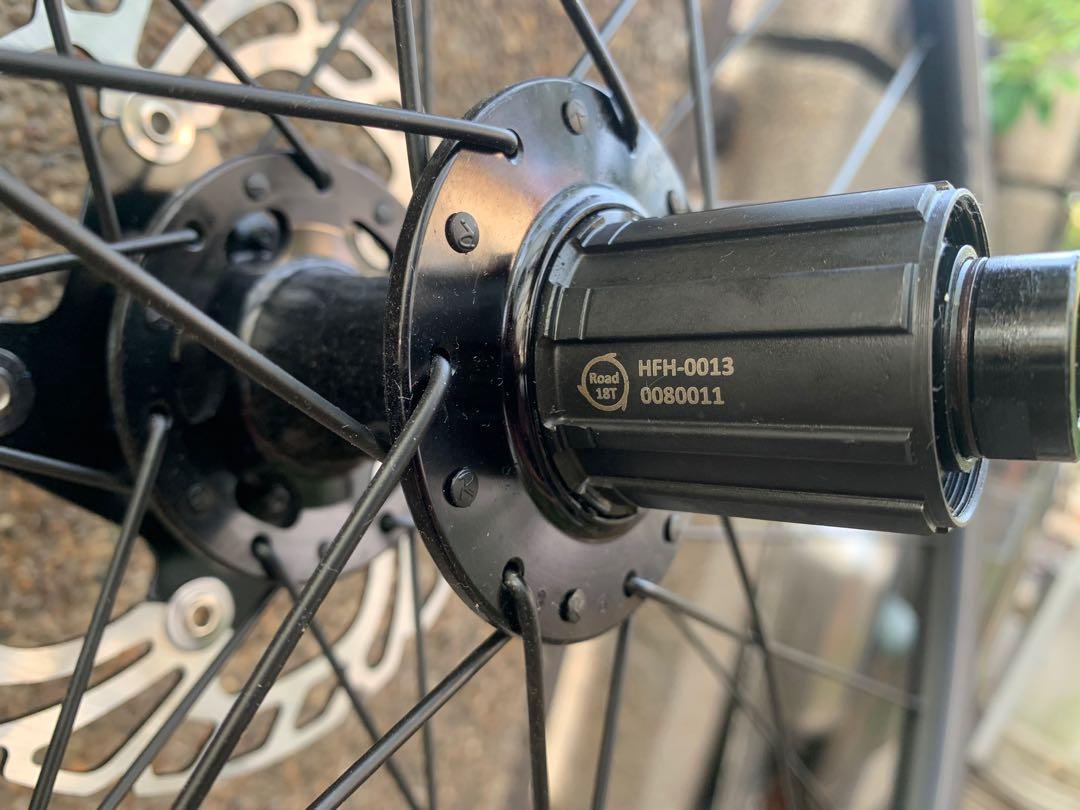 Axis Sport disc wheelset, Sports Equipment, Bicycles & Parts, Bicycles