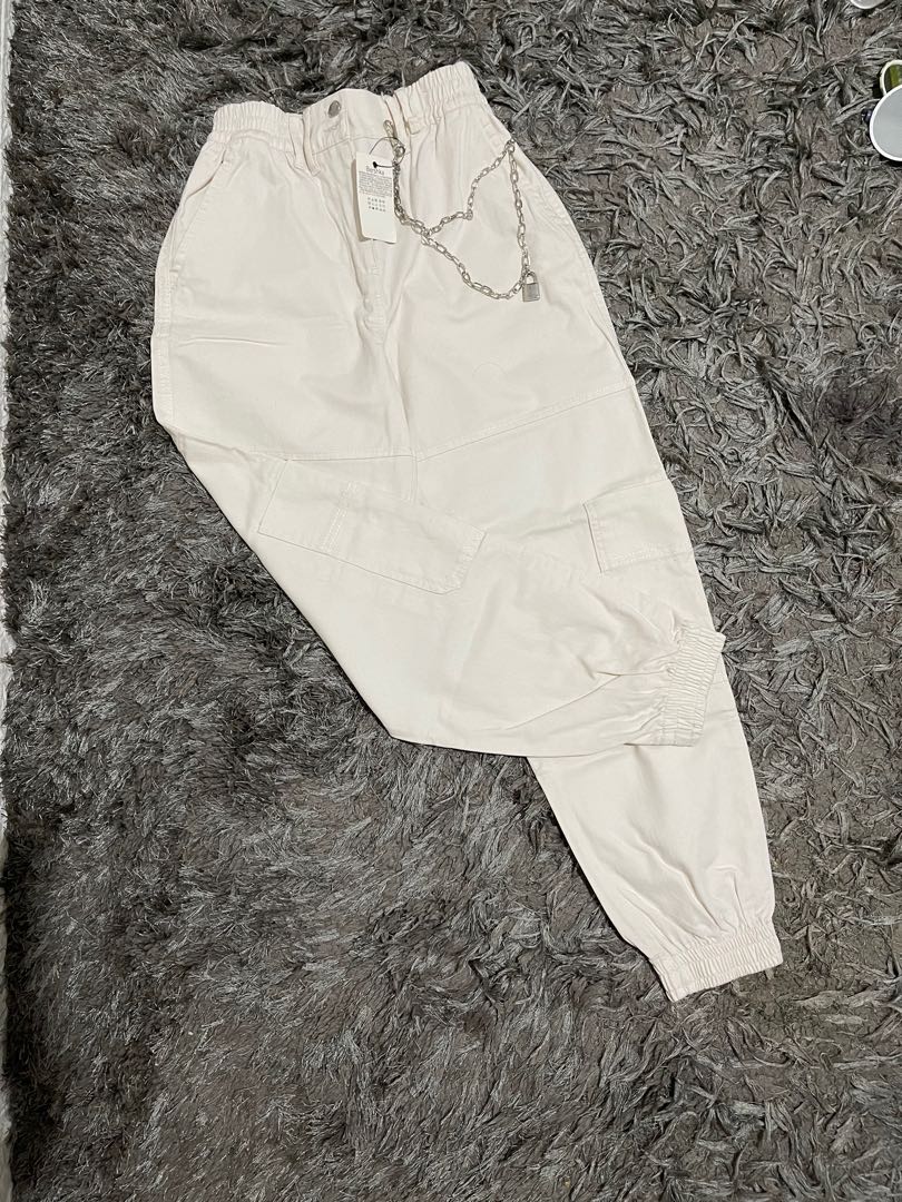 Bershka Cargo Pants Cream, Fesyen Wanita, Pakaian Wanita, Bawahan di