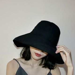 (Category: ) located in . Submitted by mia.clothes (Listing ID 1121958931, Image 1). Description: .